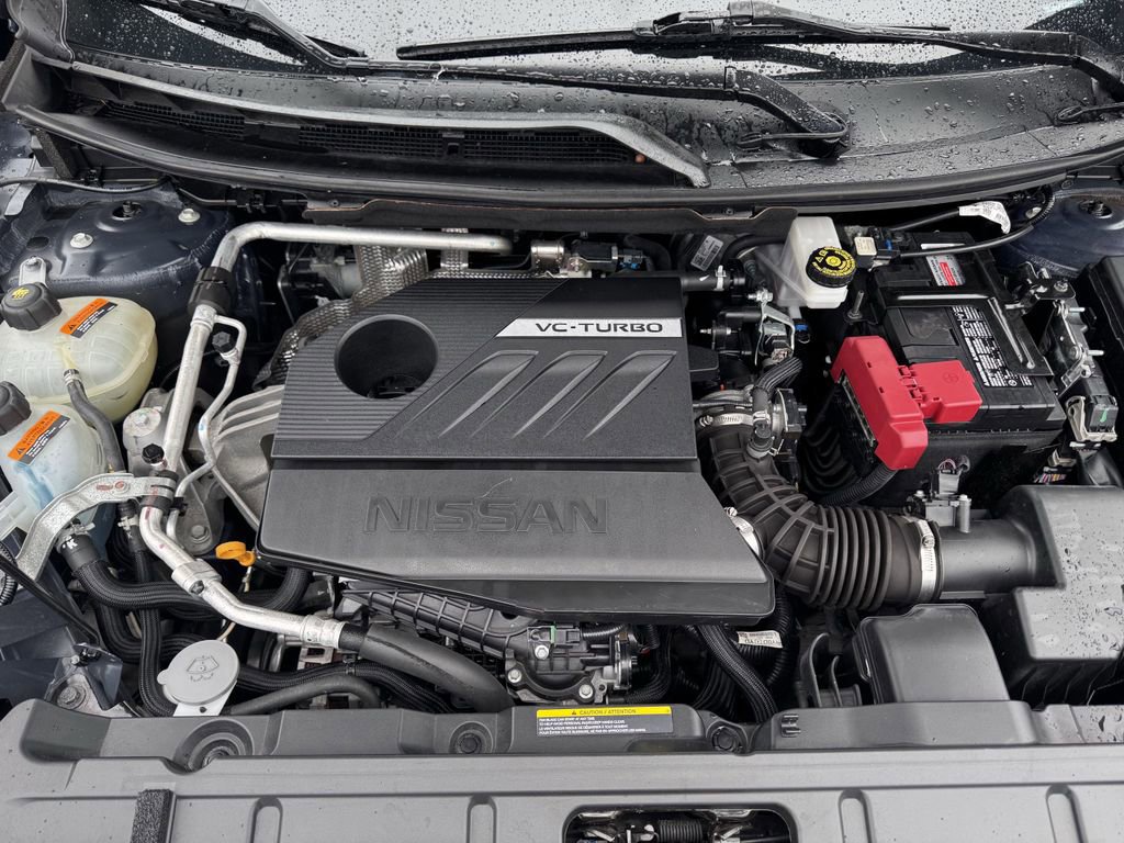 Used 2023 Nissan Rogue S image 37