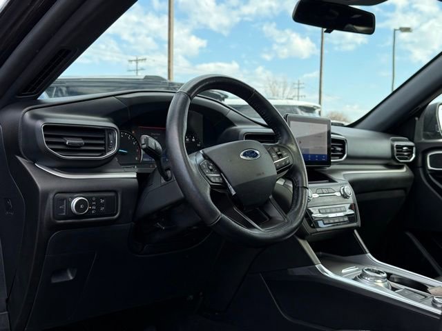 Certified 2020 Ford Explorer XLT w/ Equipment Group 202A image 14