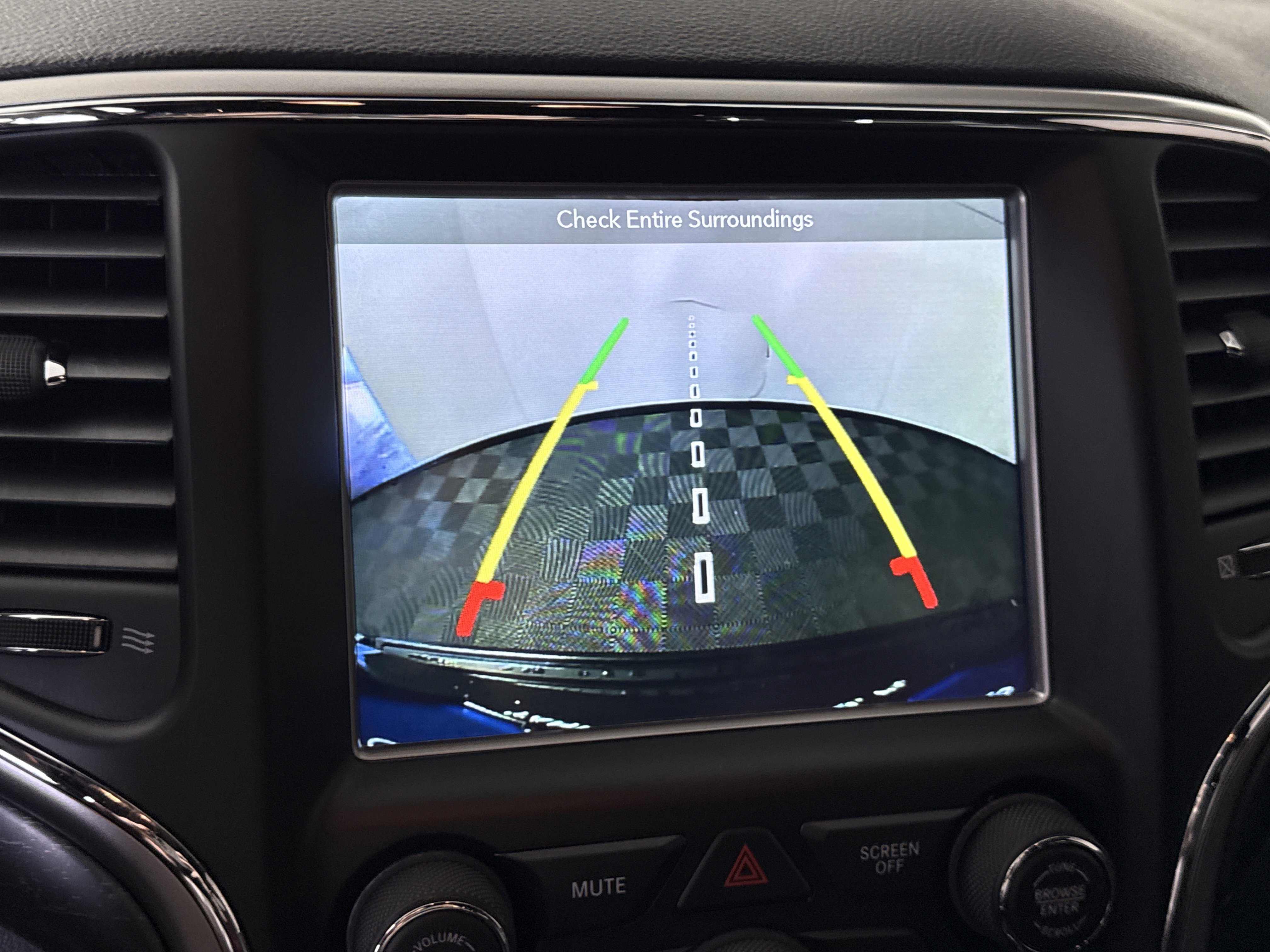 Used 2018 Jeep Grand Cherokee Altitude image 20