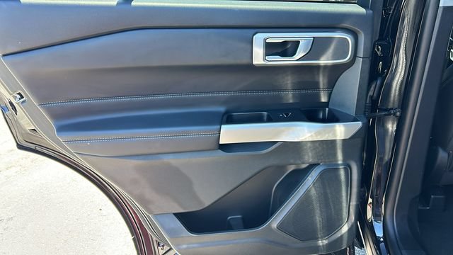 Certified 2023 Ford Explorer XLT w/ Equipment Group 202A AWD/4WD image 15