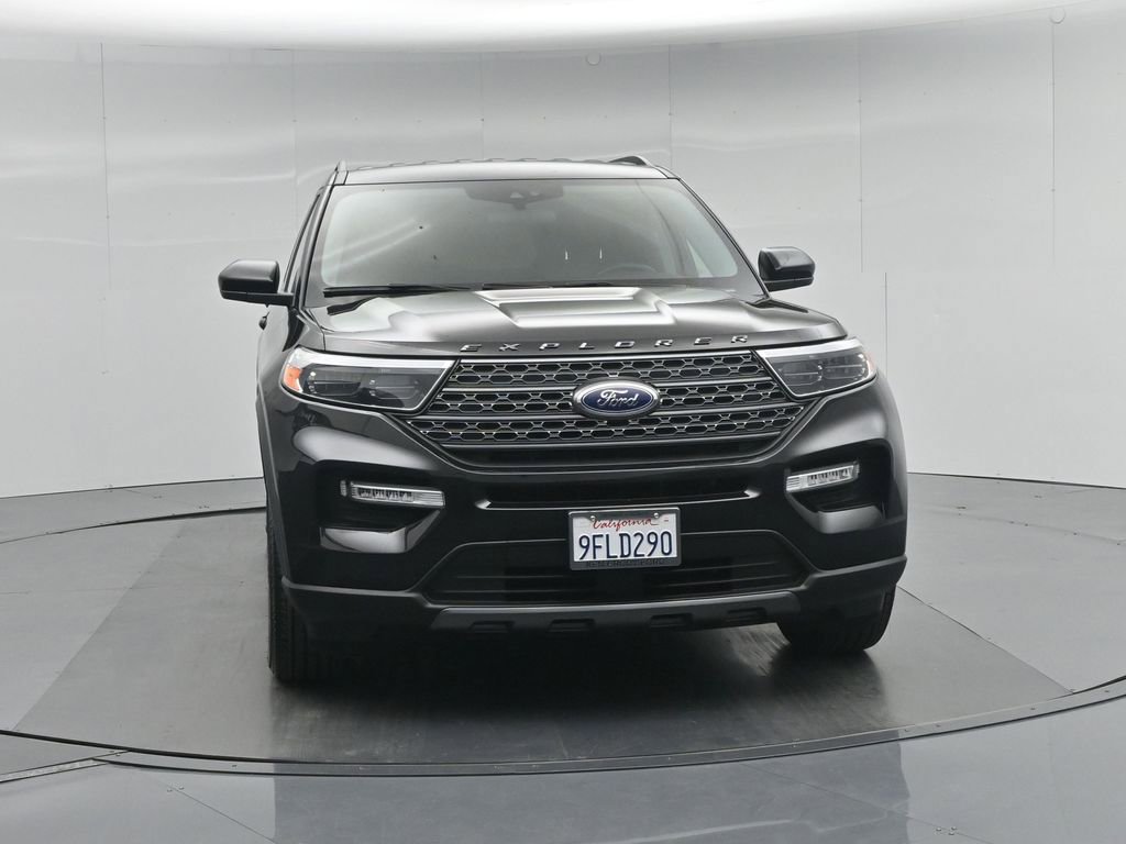 Certified 2022 Ford Explorer XLT w/ Equipment Group 202A RWD image 26