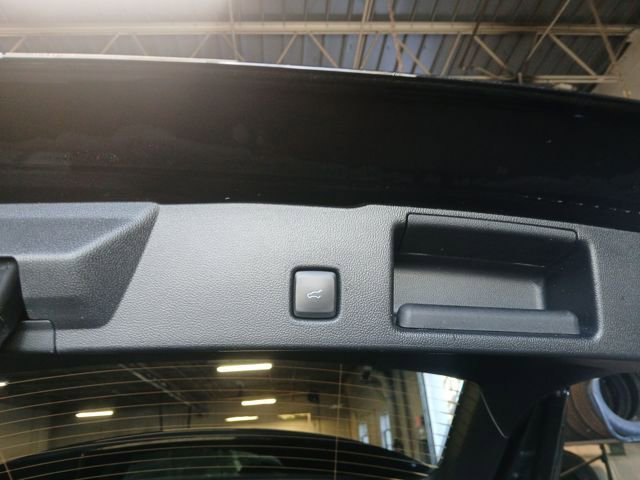 Certified 2022 Ford Escape Titanium w/ Class II Trailer Tow Package image 48