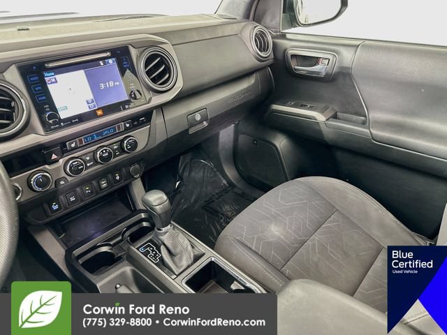 Used 2017 Toyota Tacoma TRD Sport AWD/4WD image 29