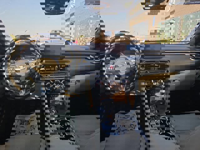 Used 2023 Genesis G70 2.0T image 15