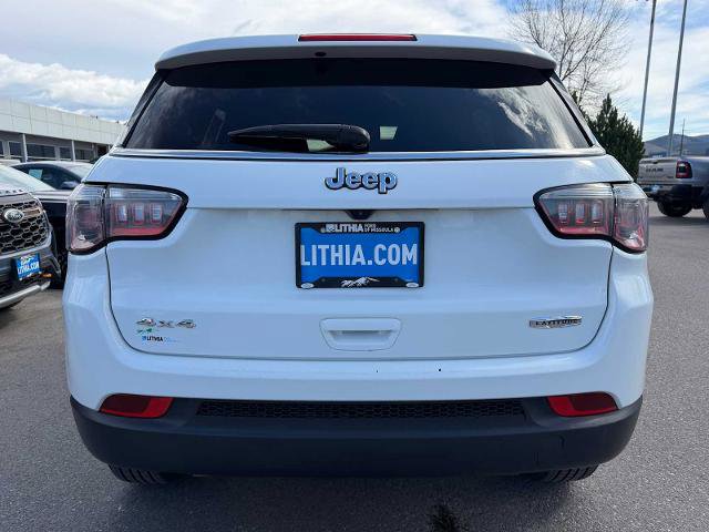 Used 2024 Jeep Compass Latitude AWD/4WD image 7