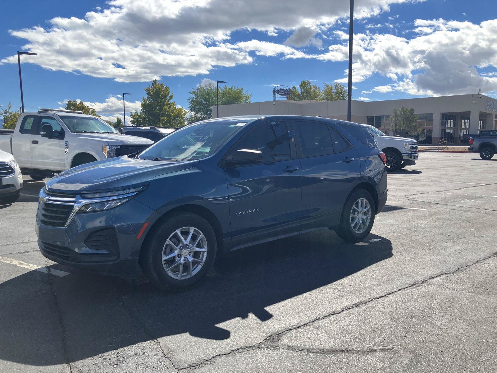 Used 2024 Chevrolet Equinox LS w/ LS Convenience Package FWD image 34