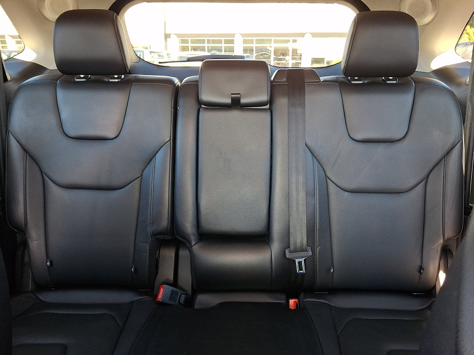 Certified 2018 Ford Edge Titanium AWD/4WD image 18
