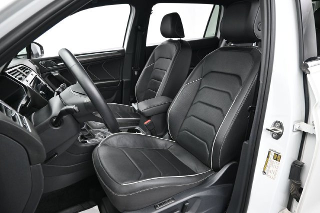 Used 2023 Volkswagen Tiguan SEL R-Line AWD/4WD image 11