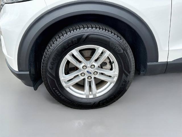 Certified 2023 Ford Explorer XLT w/ Equipment Group 202A AWD/4WD image 22