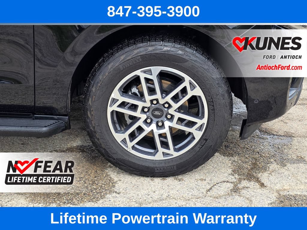 Certified 2025 Ford Expedition Active AWD/4WD image 9