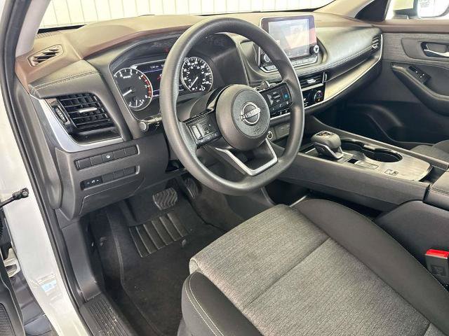 Used 2022 Nissan Rogue SV FWD image 22