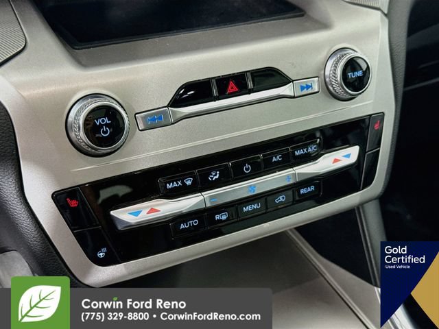 Certified 2022 Ford Explorer XLT w/ Equipment Group 202A AWD/4WD image 20