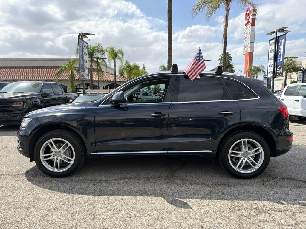 Used 2017 Audi Q5 2.0T Premium Plus w/ Technology Package AWD/4WD image 6