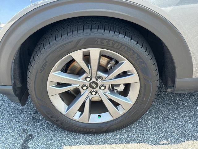 Certified 2021 Ford Explorer XLT w/ Equipment Group 202A RWD image 13