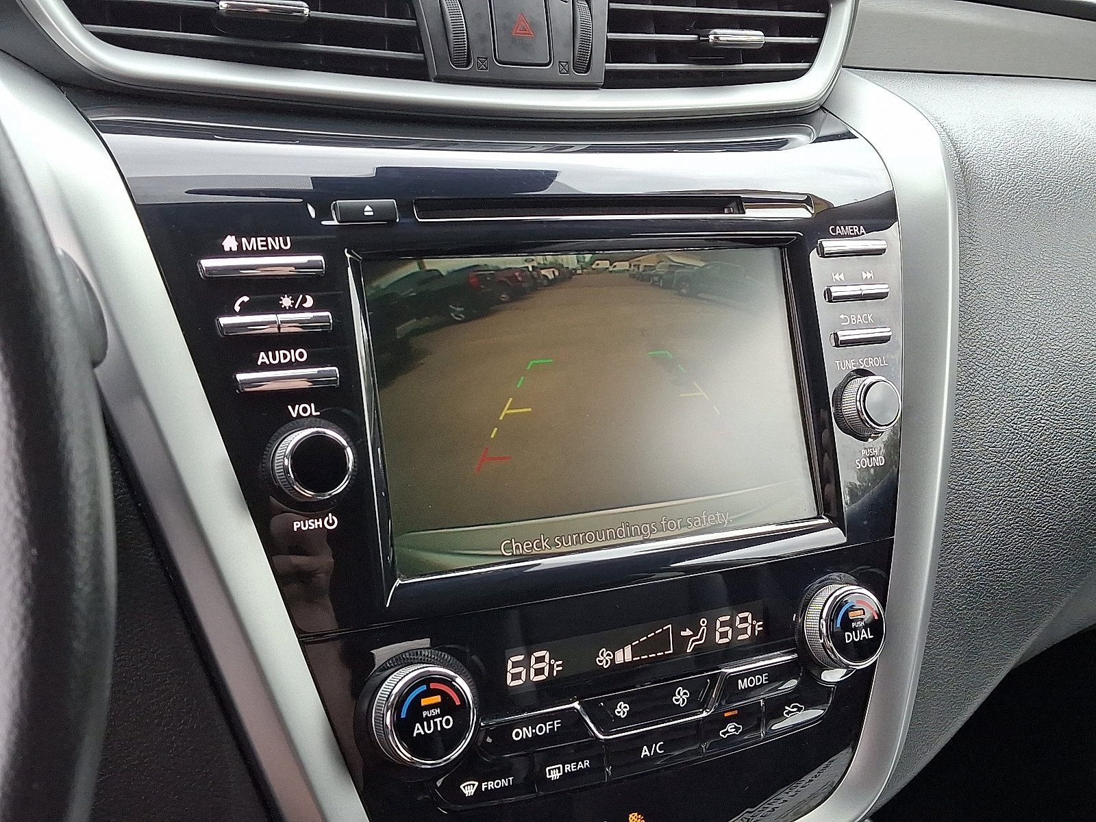 Used 2023 Nissan Murano SV image 24