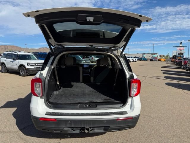 Certified 2022 Ford Explorer XLT w/ Class IV Trailer Tow Package AWD/4WD image 36