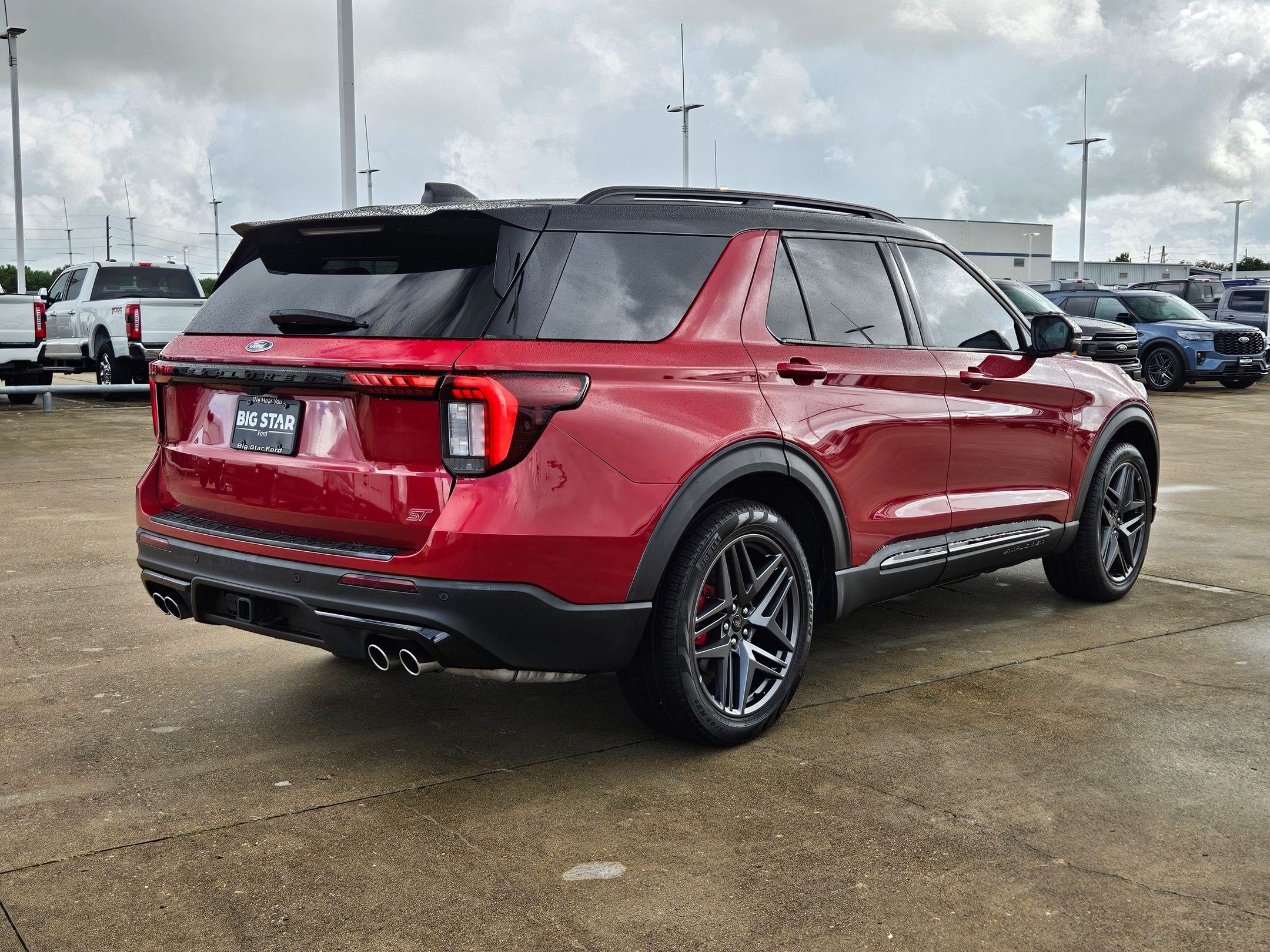 Certified 2025 Ford Explorer ST RWD image 3