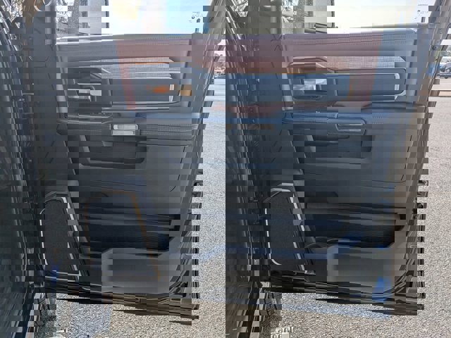 Used 2024 RAM 3500 Limited w/ Safety Group image 33