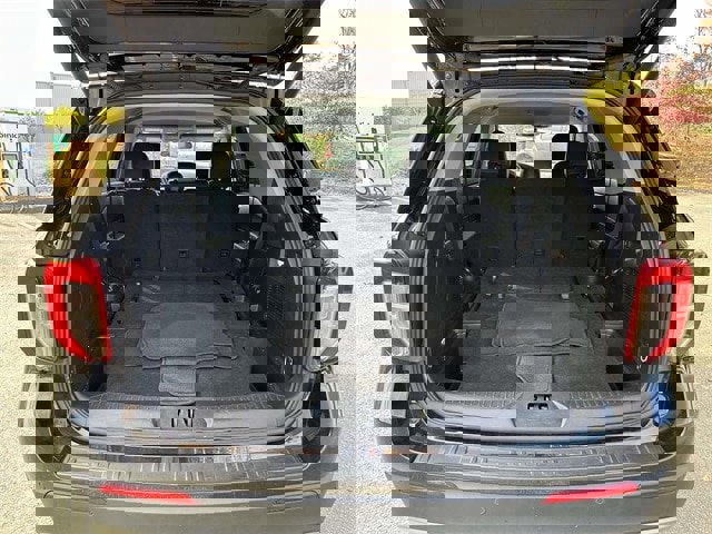 Certified 2024 Ford Explorer XLT w/ Equipment Group 202A image 22