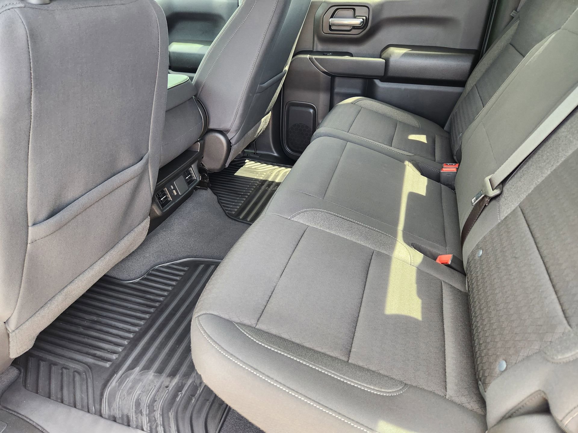 Used 2024 Chevrolet Silverado 1500 Custom image 35