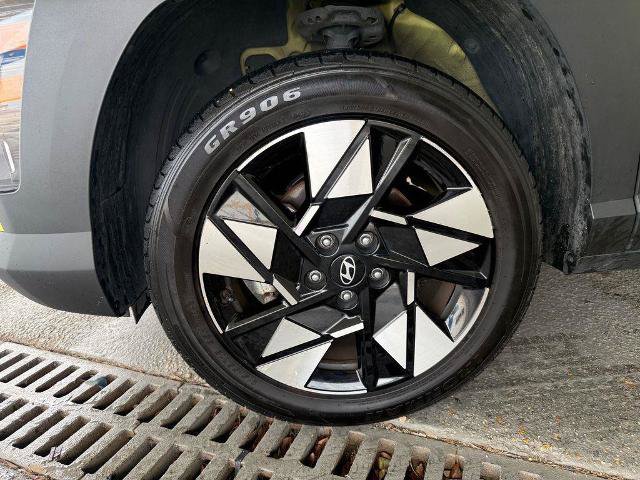Used 2024 Hyundai Kona SEL AWD/4WD image 31