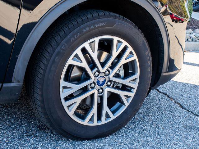 Certified 2022 Ford Escape SEL image 8