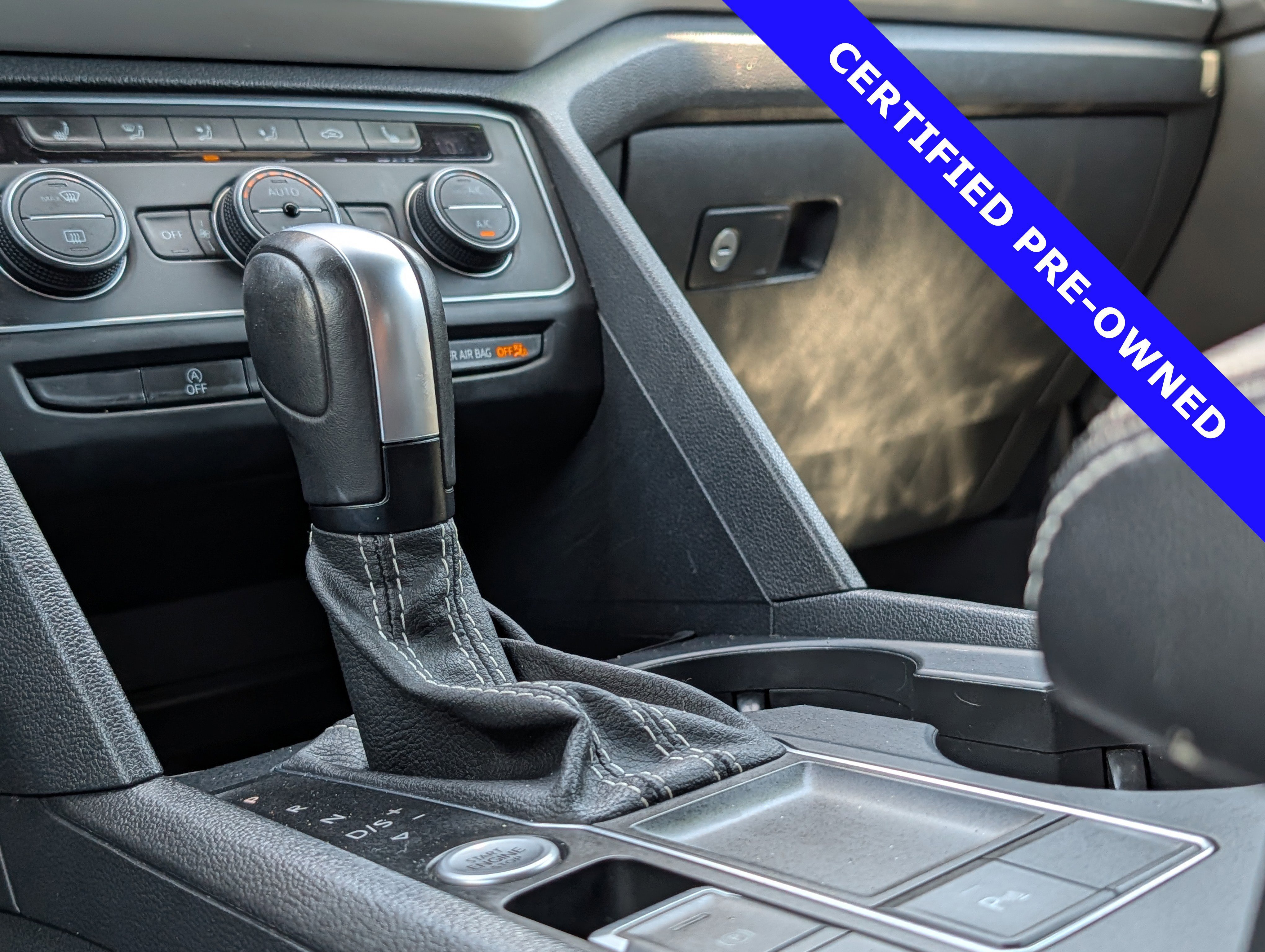 Used 2021 Volkswagen Atlas Cross Sport SE FWD image 32