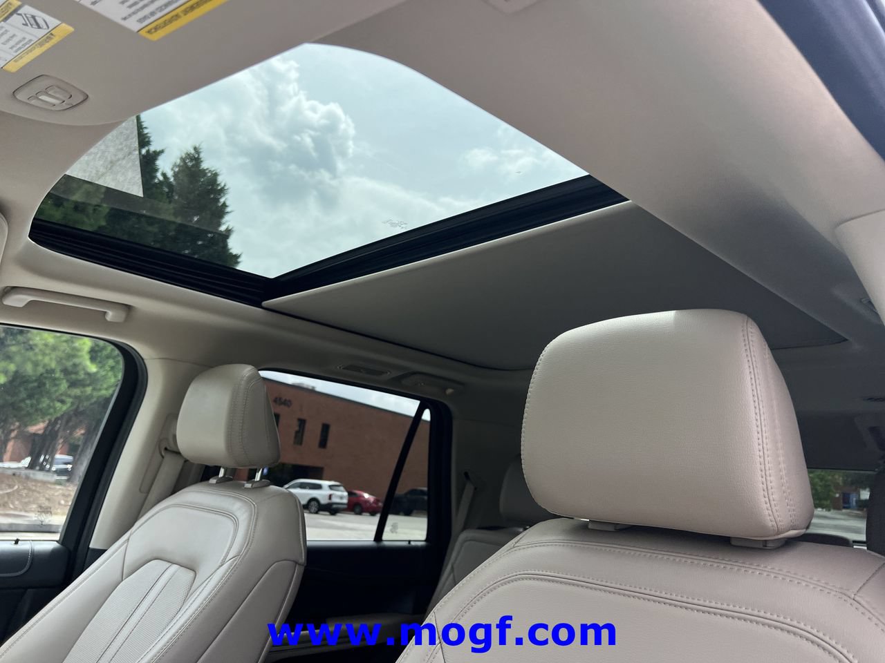 Certified 2023 Ford Expedition Limited AWD/4WD image 15
