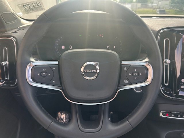 Used 2023 Volvo XC40 B5 Ultimate w/ Protection Package Premier AWD/4WD image 11