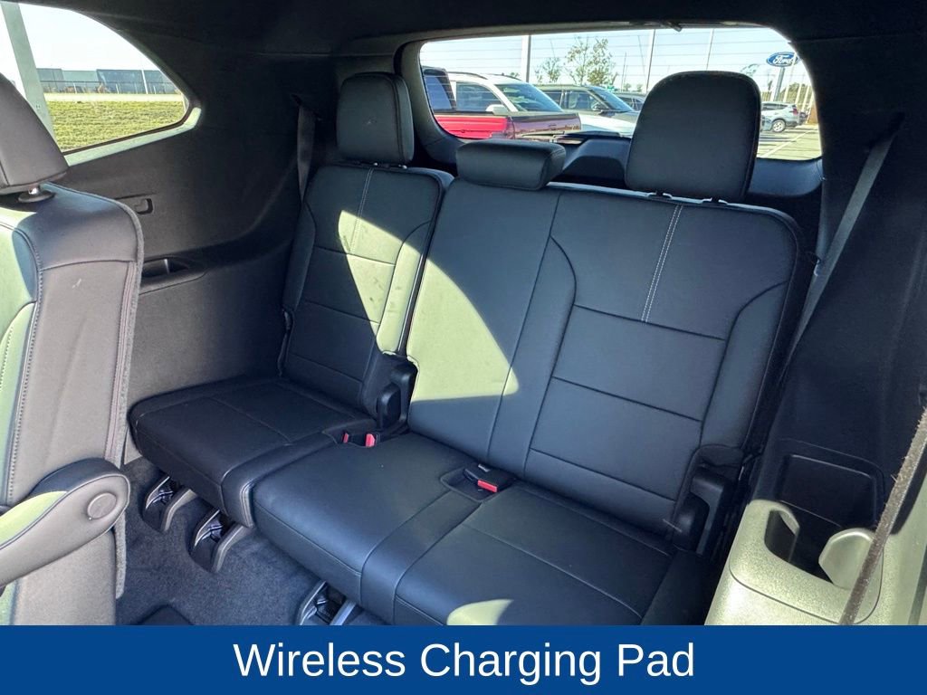 Used 2024 GMC Acadia Elevation image 12