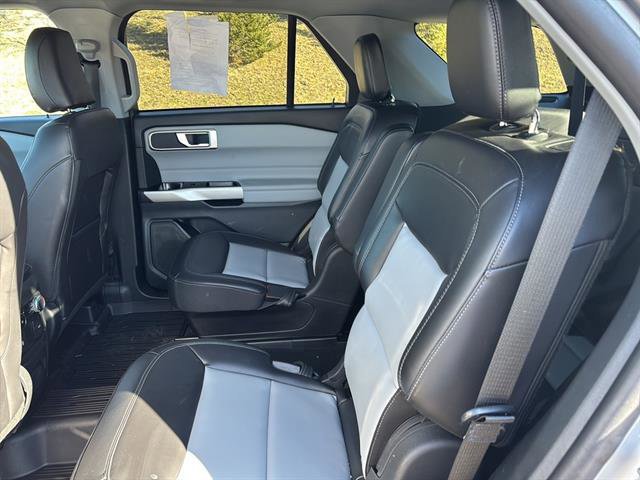 Certified 2024 Ford Explorer XLT w/ Equipment Group 202A image 16