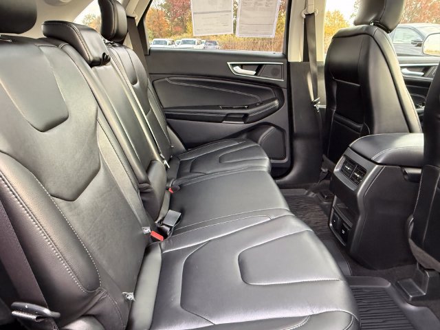 Certified 2019 Ford Edge Titanium w/ Cold Weather Package AWD/4WD image 21
