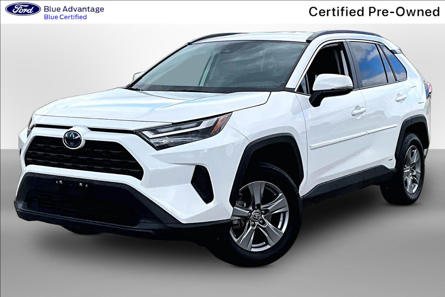 Used 2024 Toyota RAV4 LE AWD/4WD image 13