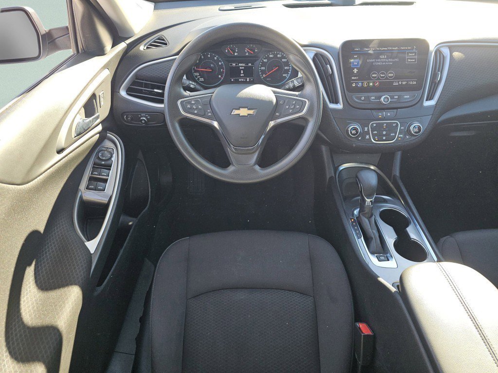 Used 2023 Chevrolet Malibu LT image 4