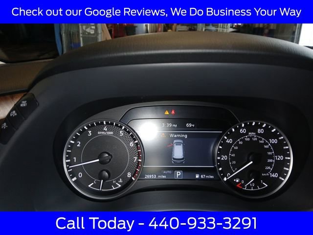 Used 2024 Nissan Armada SL w/ Captain's Chairs Package image 24