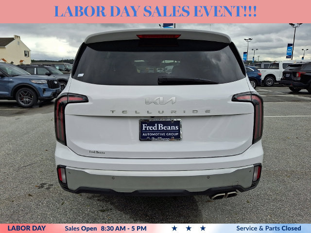 Used 2024 Kia Telluride EX w/ EX Captain's Chair Package FWD image 9