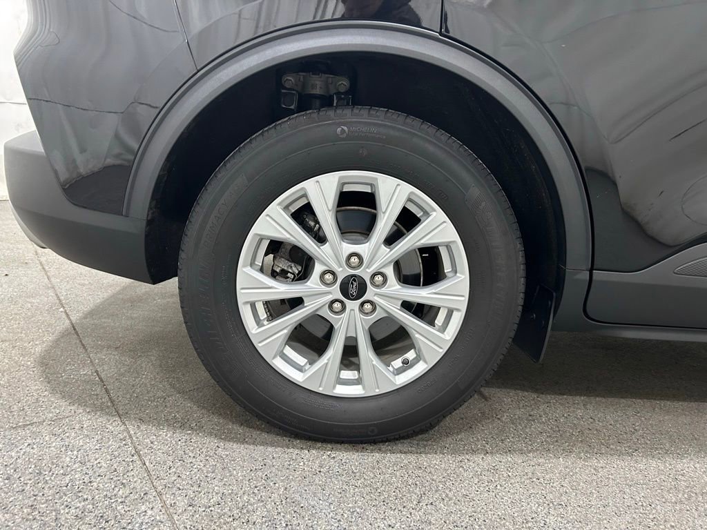 Certified 2024 Ford Escape Active w/ Cold Weather Package image 10