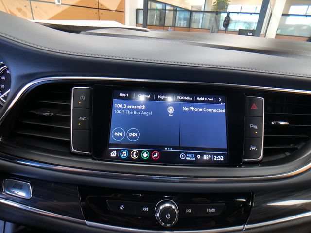 Used 2022 Buick Enclave Essence AWD/4WD image 15