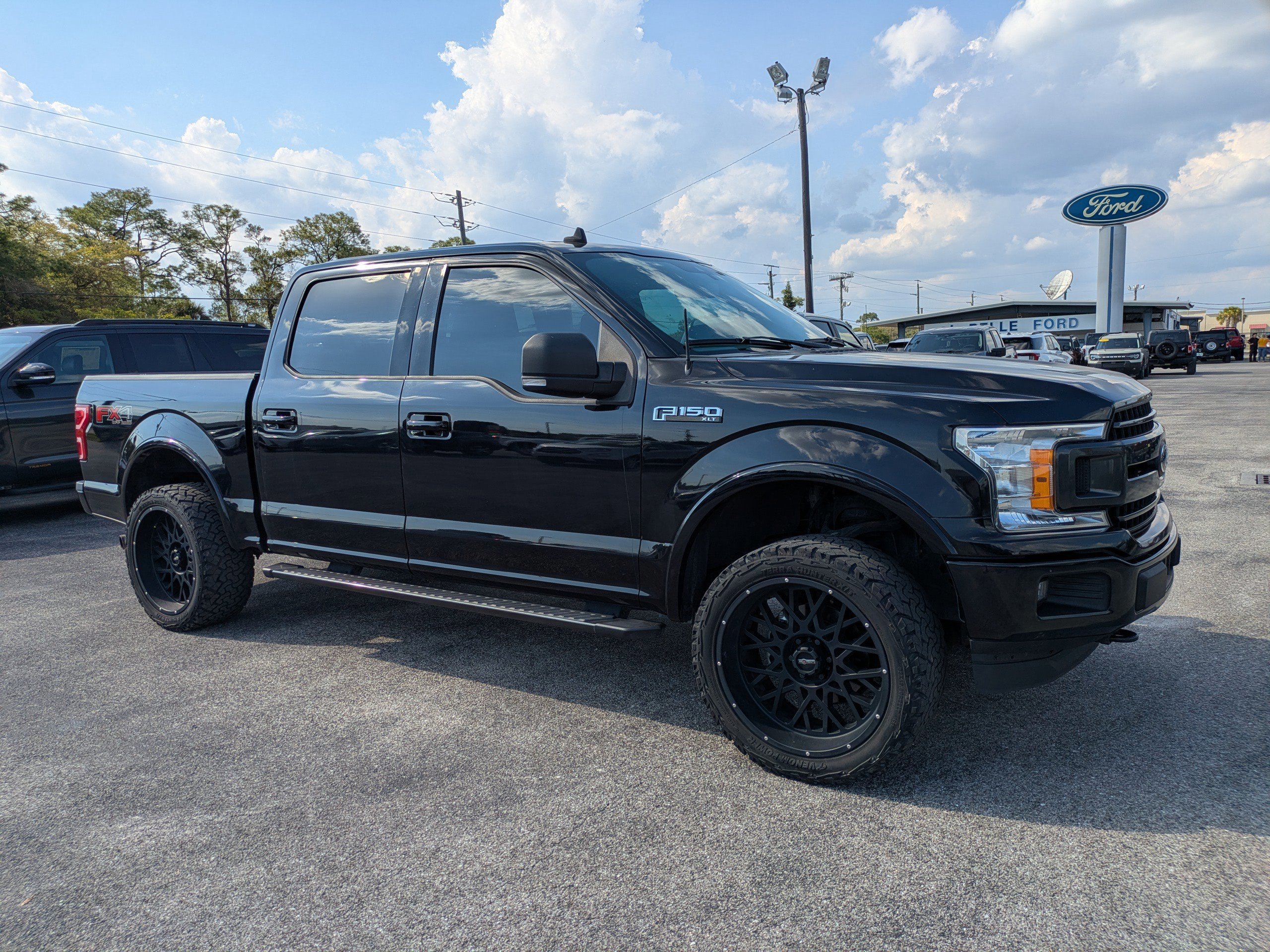 Certified 2020 Ford F150 XLT w/ Equipment Group 302A Luxury image 8