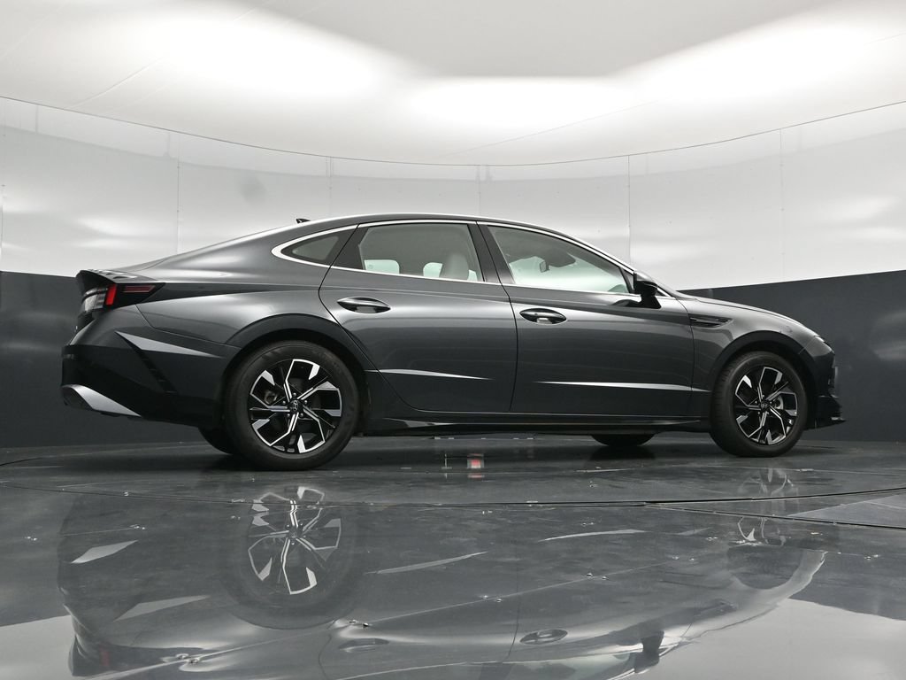 Used 2025 Hyundai Sonata SEL FWD image 50