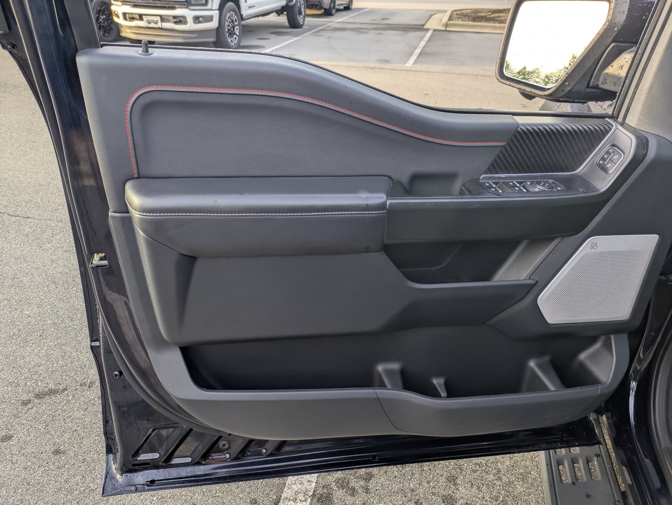 Certified 2025 Ford F150 Raptor AWD/4WD image 15