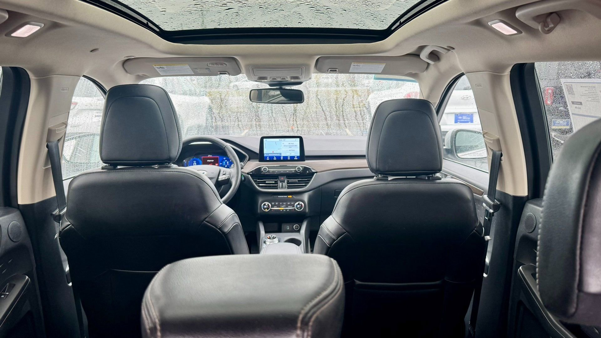 Certified 2020 Ford Escape Titanium w/ Titanium Premium Package 2.0 image 17