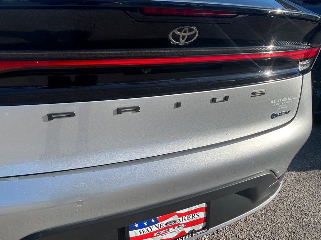Used 2024 Toyota Prius LE image 20