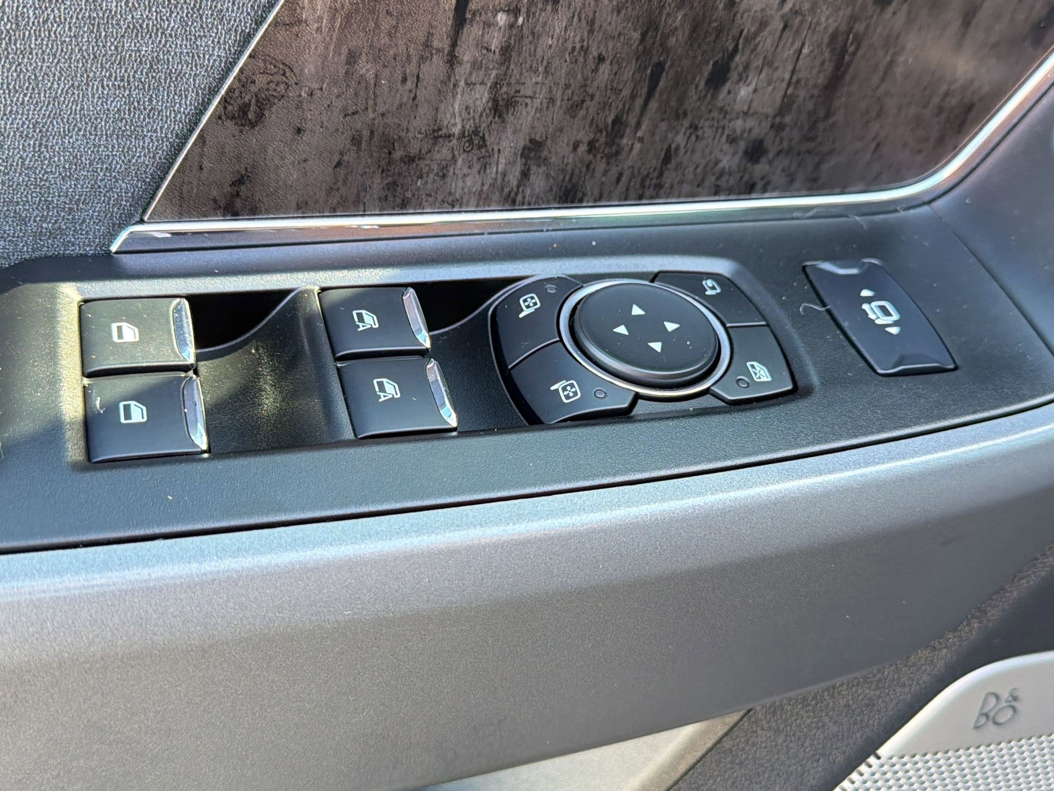 Certified 2024 Ford F250 Lariat w/ Black Appearance Package image 22