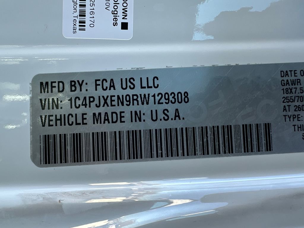 Used 2024 Jeep Wrangler Sahara image 32