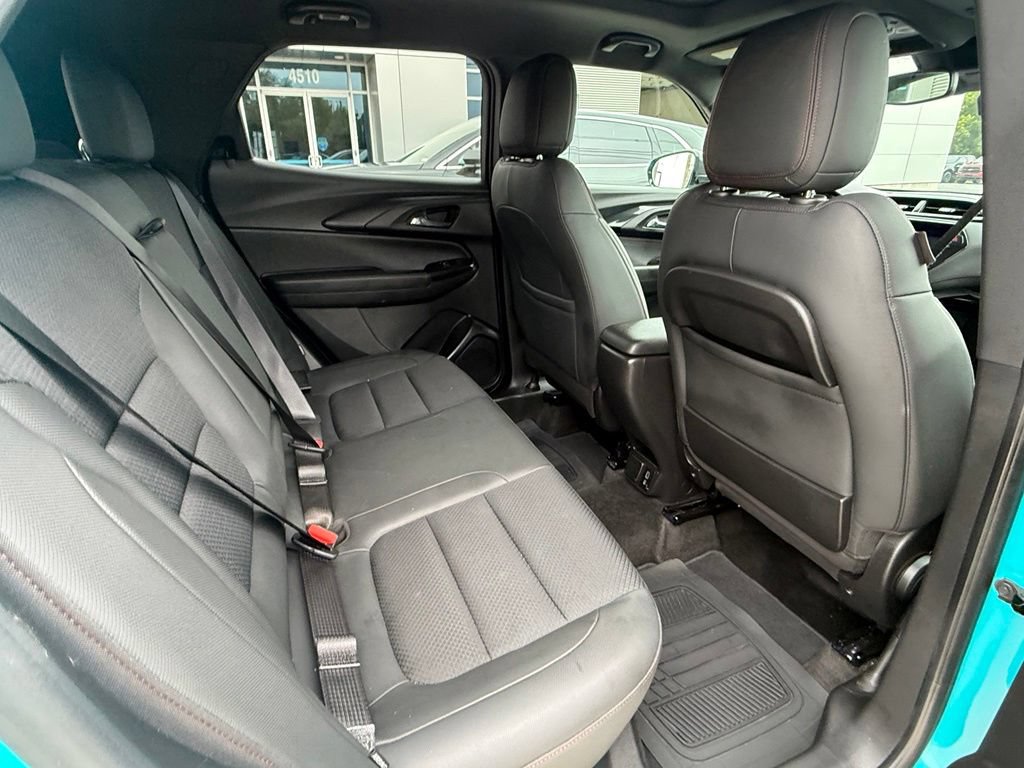 Used 2021 Chevrolet TrailBlazer RS w/ Sun and Liftgate Package AWD/4WD image 17
