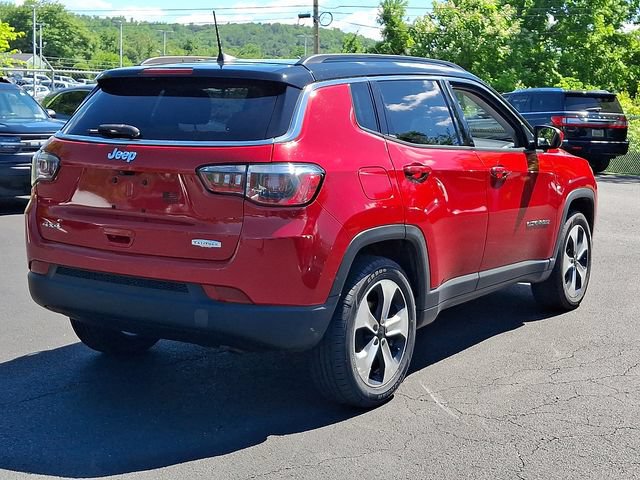 Used 2018 Jeep Compass Latitude w/ Popular Equipment Group AWD/4WD image 14