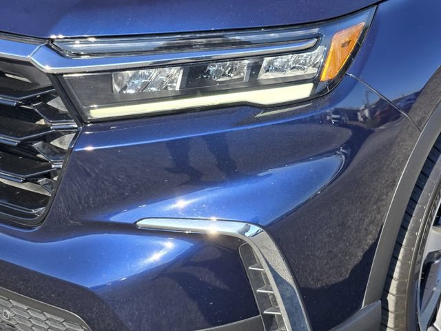 Used 2025 Honda Pilot Touring image 8