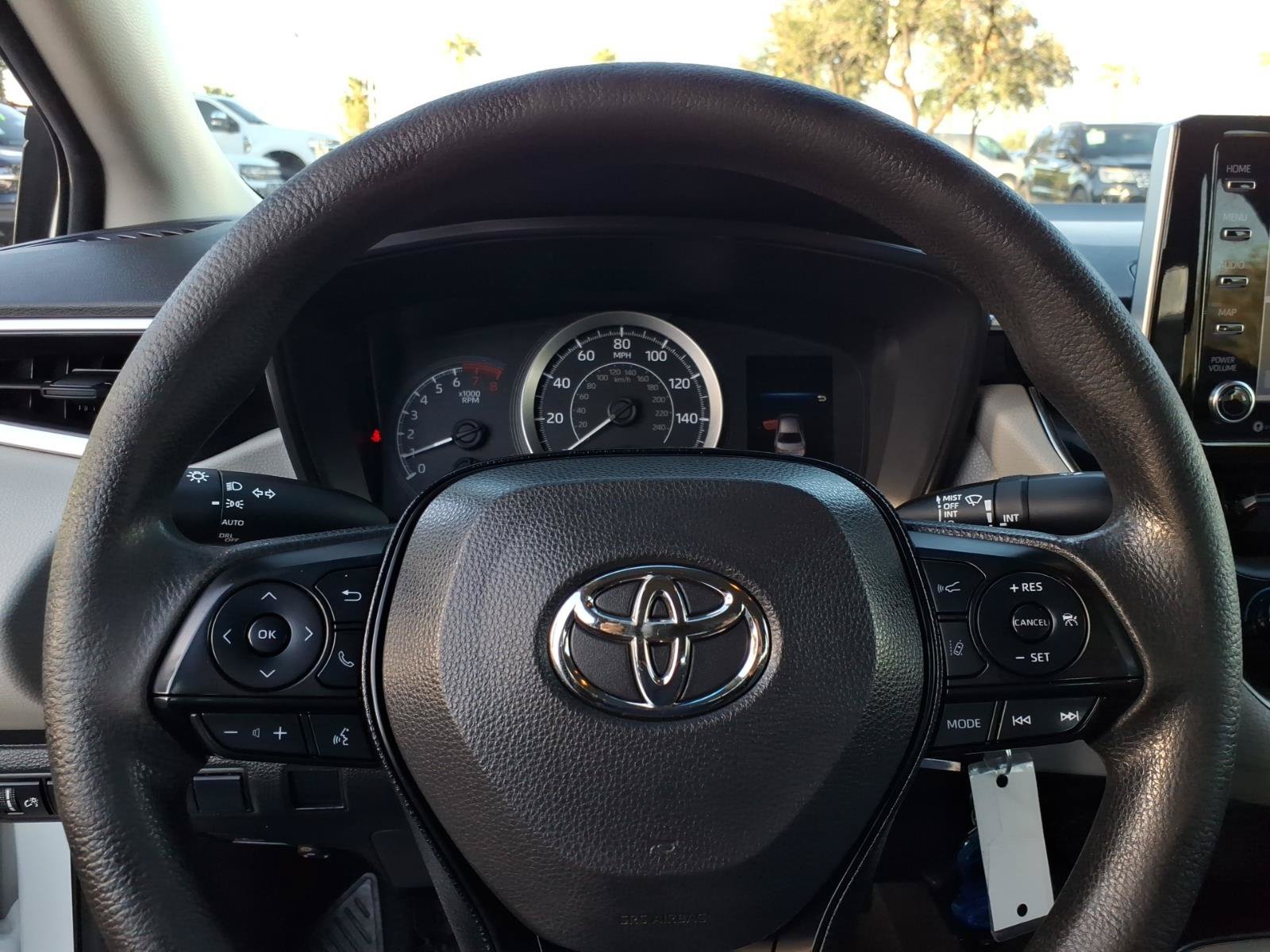 Used 2021 Toyota Corolla LE w/ Carpet Mat Package (TMS) FWD image 18