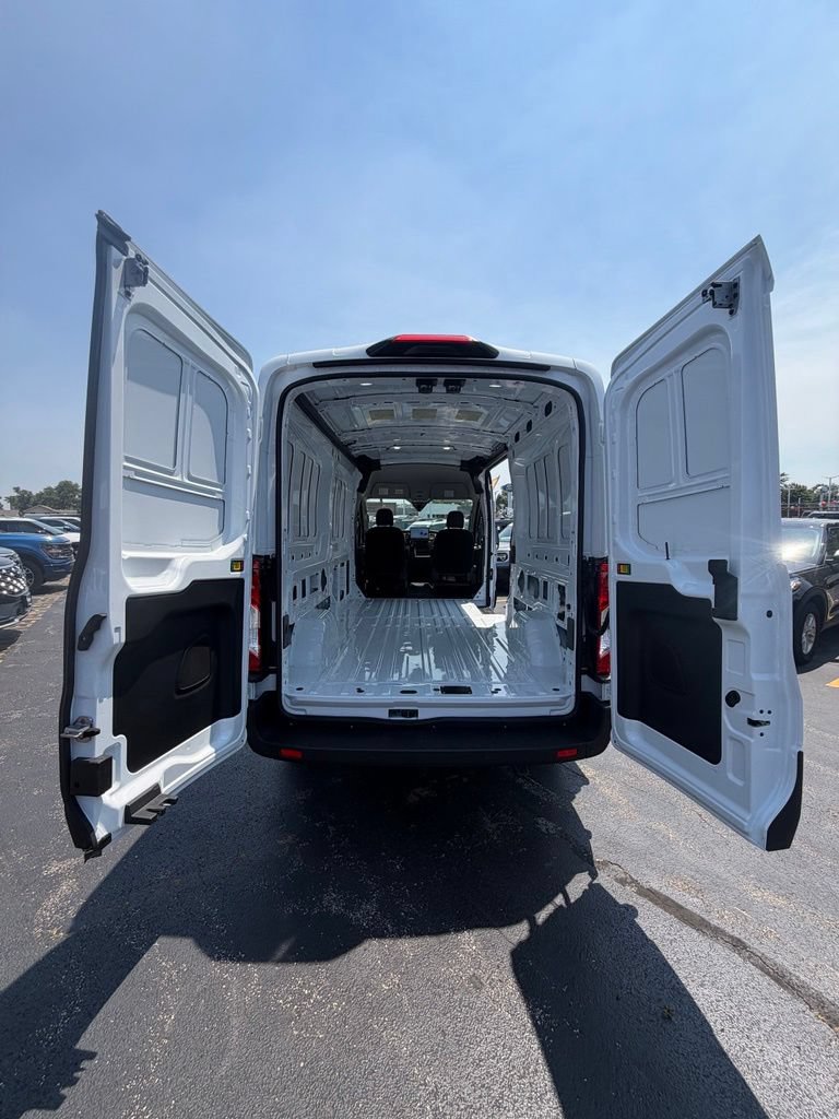 Certified 2026 Ford Transit 250 148 Medium Roof RWD image 15